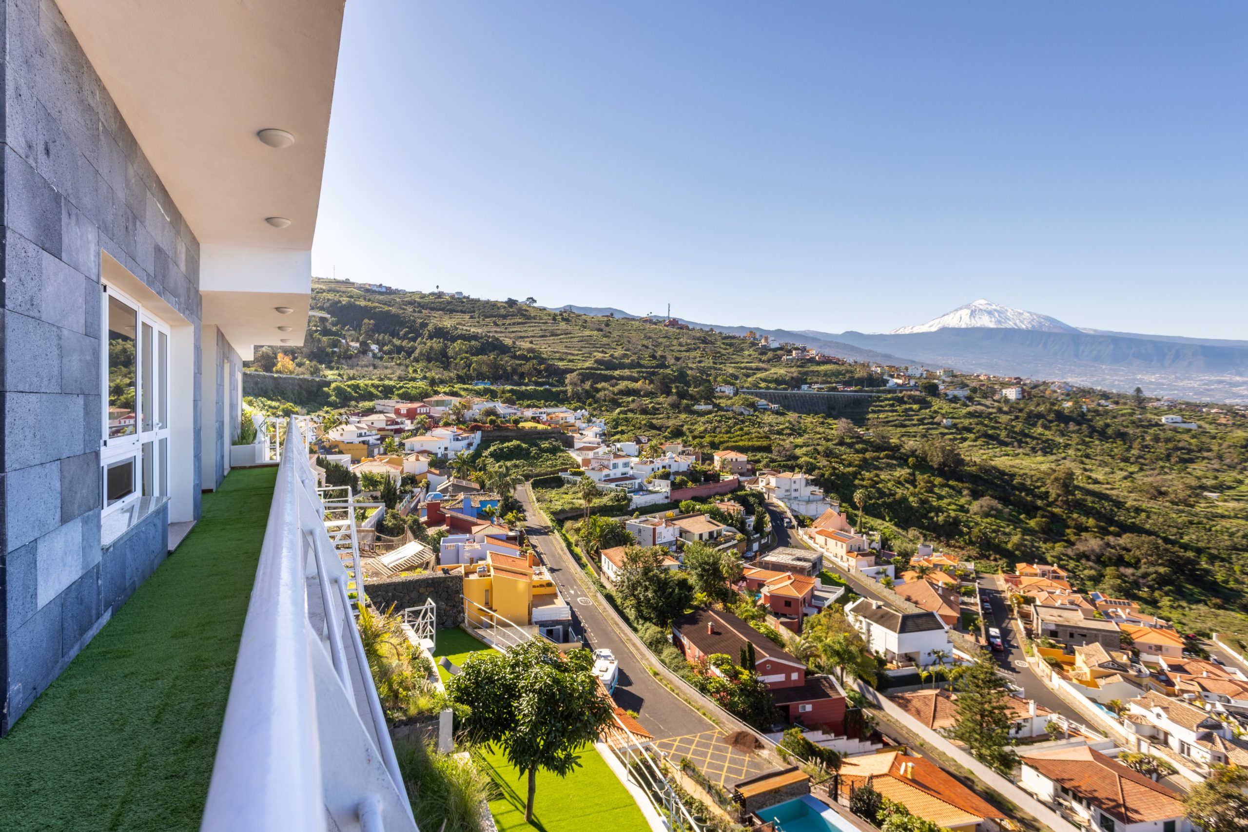 Vistas panorámicas desde villa en Tenerife - EdenRentals alquiler vacacional