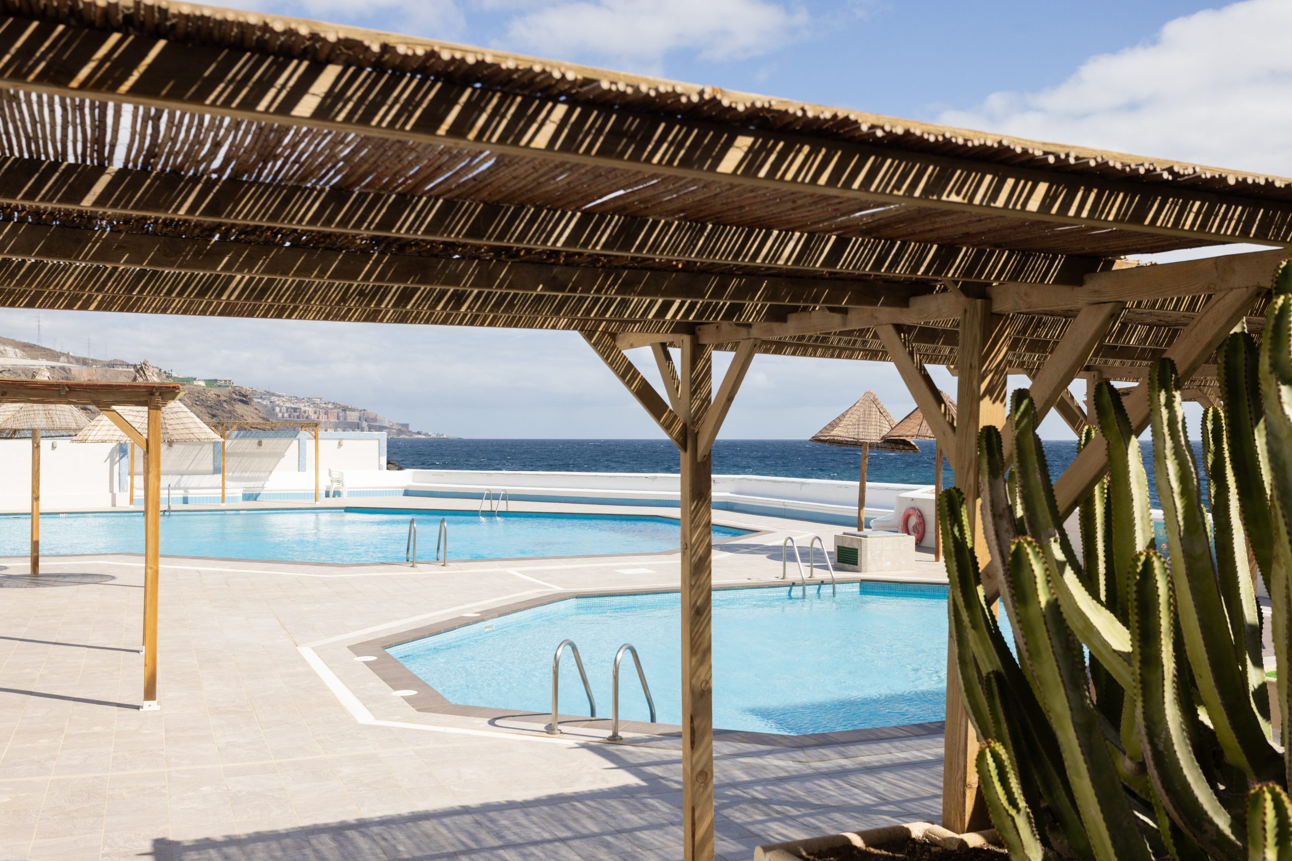 Piscina privada villa de lujo en Tenerife - EdenRentals gestión vacacional